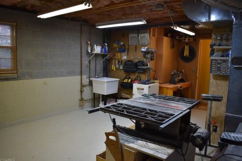 1123 Pepper Hill Rd, Greensboro NC  27407-2837 exterior