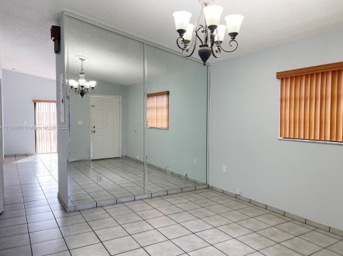 2666 72nd St, Hialeah FL  33016-5419 exterior