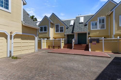 236 Marina Village Way, Benicia, CA 94510-3251