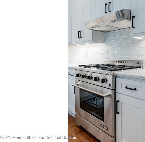 803 Leonardville Rd, Leonardo NJ  07737-1335 exterior