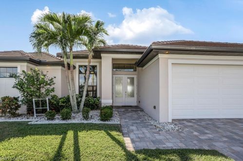 2736 37th Ter, Cape Coral, FL 33914-2802