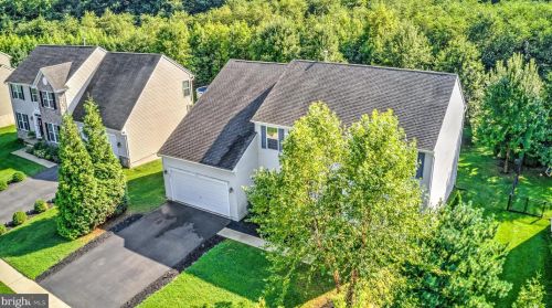 608 Archibald Ln, Florence NJ  08518-4010 exterior