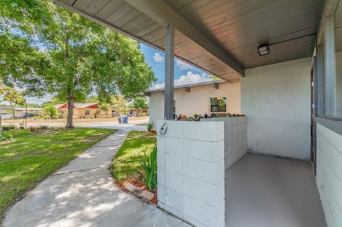 1919 Hampton Dr, Saint Petersburg, FL 33710-4902