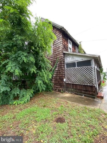 507 4th St, Laurel, DE 19956-1507