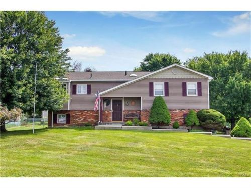 6 Pilgrim Ln, Washingtonville, NY 10992-1307