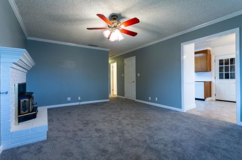 827 Grant Ave, Manteca CA  95336-3727 exterior