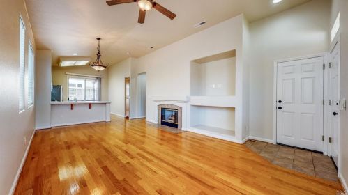 1951 Yellow Rose Ln, Santa Rosa CA  95407-4546 exterior