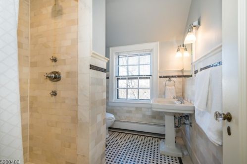 85 Undercliff Rd, Montclair NJ  07042-1616 exterior