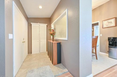 1091 21st St, Naples, FL 34117-4305