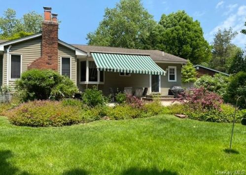 5 Gabalin Ct, Huntington Station, NY 11746-4540