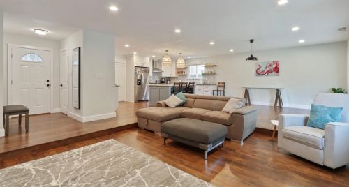 10655 Valley View Dr, Rancho Cordova CA  95670-2468 exterior