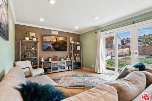 2216 Electra Ave, Simi Valley CA  93065-1720 exterior