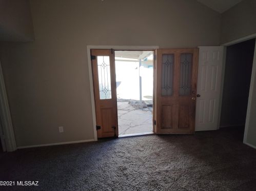 4830 Ferret Dr, Tucson AZ 85742-9543 exterior