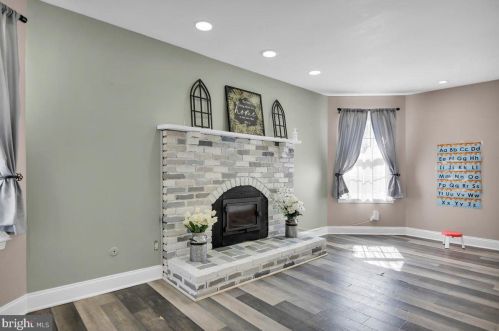 26 Woodshire Dr, Erial NJ  08081-2211 exterior