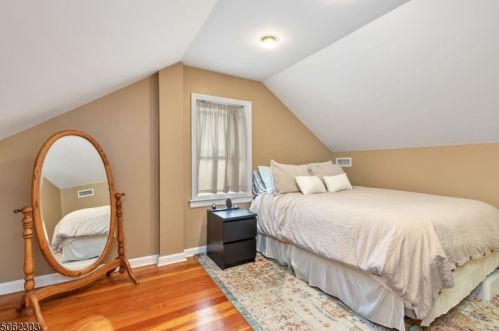 122 Hawthorne St, Roselle Park NJ  07204-1813 exterior