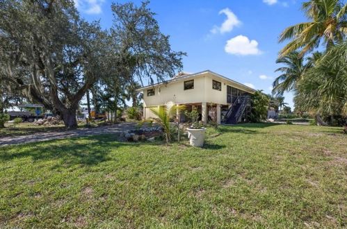 24509 Dolphin St, Bonita Springs, FL 34134-7104