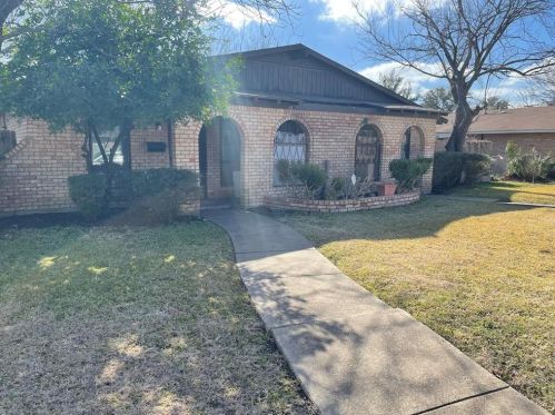 616 Arbor Ln, Lancaster, TX 75134-3234