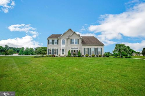26 Kristen Ln, West Deptford NJ  08051-1672 exterior