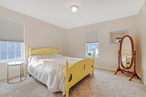 1910 Tumbleweed Cir, West Bend WI  53095-8561 exterior