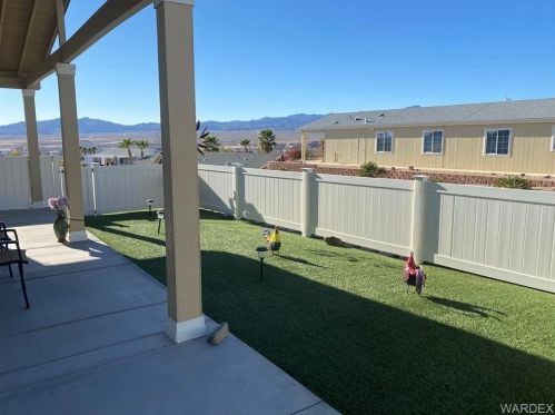2553 Crested Butte, Bullhead City, AZ 86429-7127