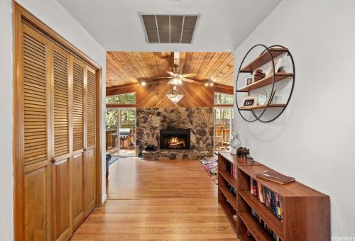 1536 Oglala Ct, South Lake Tahoe CA  96150-4723 exterior