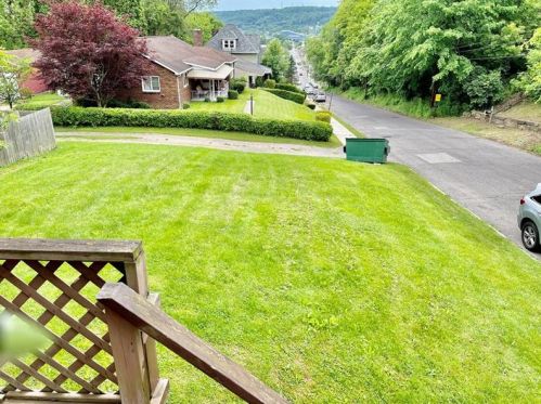 1204 Cunningham Ave, New Castle, PA 16101-4836
