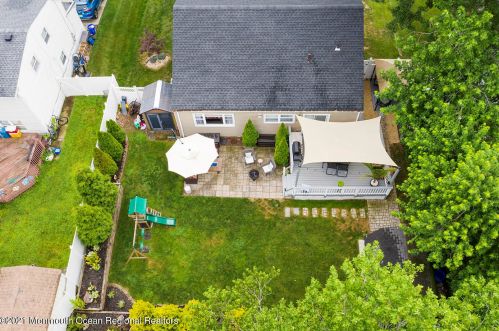 10 Calvin Ct, Old Bridge NJ  08857-2147 exterior