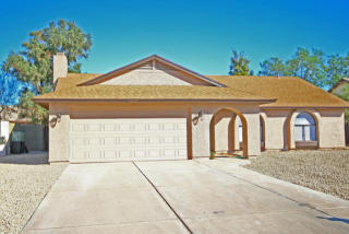 6522 Mountain View Rd, Glendale, AZ 85302-1013
