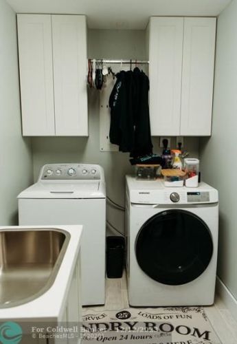 430 Emerald Ave, Fort Pierce FL  34945-2123 exterior