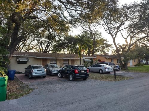 6144 30th St, Hollywood FL  33023-3924 exterior