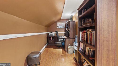 13332 Vista Forest Dr, Woodbridge VA  22192-4540 exterior