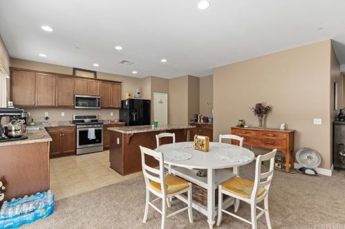 1724 Milling St, Lancaster CA exterior