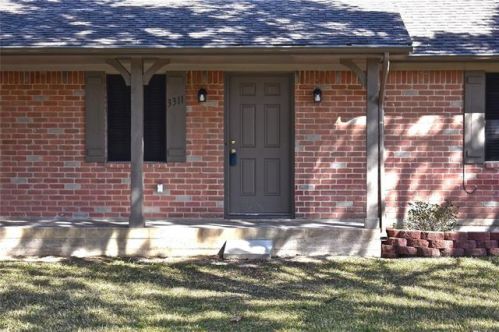 3311 Robinson Dr, Pearland, TX 77581-2428