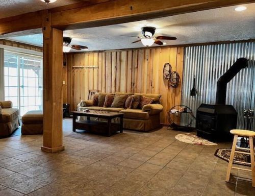 24480 Bushby Rd, Laurelville OH  43152-9712 exterior