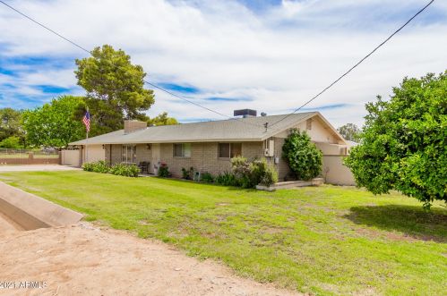 3623 Yorkshire Dr, Glendale AZ  85308-2335 exterior