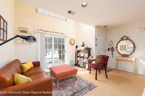 45 Phoenix Ct, Tinton Falls NJ 07712-7773 exterior