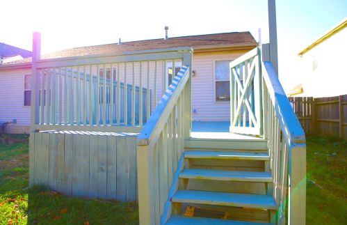 8166 Chapel Stone Rd, Blacklick OH  43004-9229 exterior