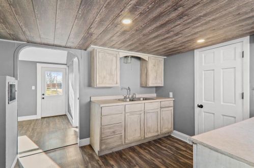 202 Spaulding St, Watertown, WI 53098-1922