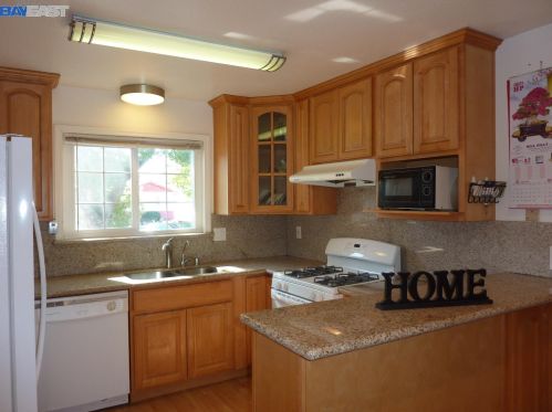 268 Royce Way, West Pittsburg CA  94565-4700 exterior