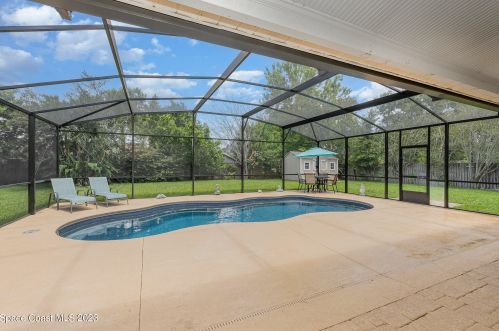 5090 Winchester Dr, Titusville FL  32780-6773 exterior