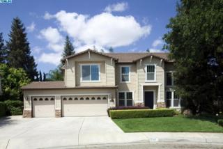 2141 Peppertree Ct, Visalia CA  93291-8880 exterior