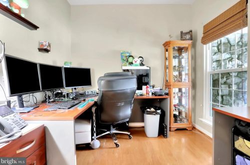 357 Locust Grove Dr, Purcellville VA  20132-3285 exterior