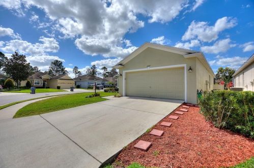6297 Silver Leaf Ln, Lakeland, FL 33813-2933