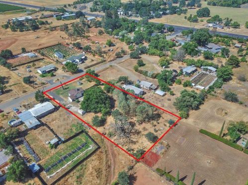 59 Oakwood Ln, Oroville CA  95965-9663 exterior