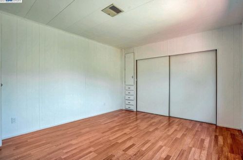 6901 Johnston Rd, Pleasanton CA  94588-9460 exterior