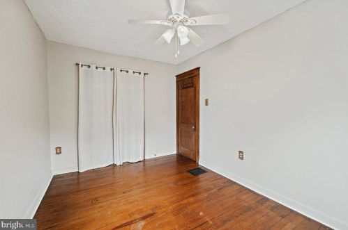 3728 Norwood Ave, Downingtown PA  19335-2048 exterior