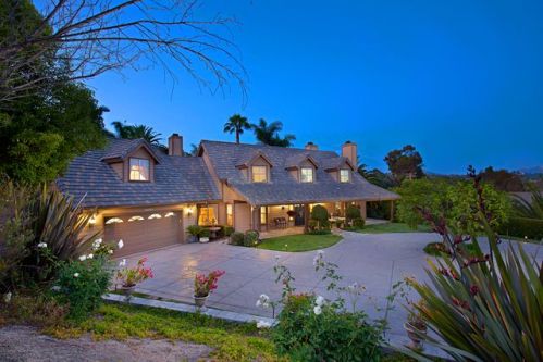 2946 Crystal Ridge Rd, Encinitas CA  92024-6619 exterior