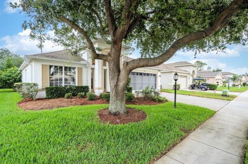 18313 Rock Oak Ct, Port Richey, FL 34667-5760