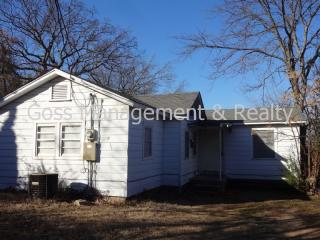 201 Parkview Dr, North Little Rock AR  72118-3311 exterior