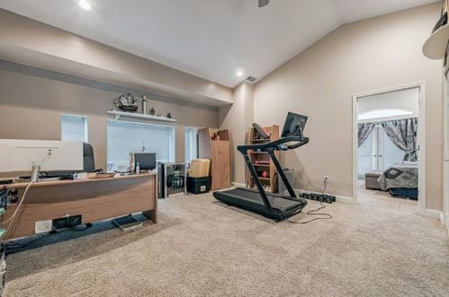 10 Chamber Plz, North Charleroi PA  15022-1601 exterior